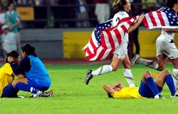 Norte-americanas levam o Ouro e Brasil fica com a prata no futebol feminino