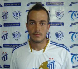 Diogo - goleiro da URT