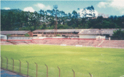 Estádio Israel Pinheiro, em Itabira, interditado pela FMF