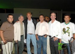 Bruno, Adamar, Bajoso, Júlio, Neto e torcedor