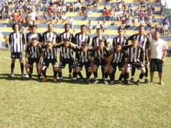 Nacional Campeão: Em pé: Deusmar, Deisinho, Didão, Romário, Renato, Mirim, Joel, William e Técnico Aparecido. Agachados: Diogo, Júlio, Valtinho, Paulo Sérgio, Merrinho, Rolinha e Júnior Santos.