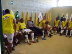 Jogadores do Mamoré no vestiário