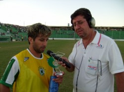 Rodriguinho (craque do jogo) e Fausto Mundim