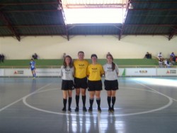 Carla (anotadora de Juiz de Fora), Ednir, Juliana (árbitra BH) e Fernanda (anotadora BH)