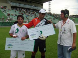 Rodriguinho (2º do troféu Cooptos), Cláudio (3º lugar) e Fausto Mundim