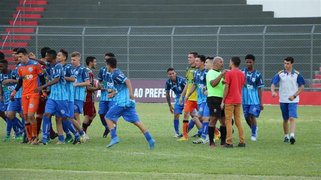 JOGO MARCA A TAÇA AMAPAR DE FUTSAL ENTRE RIO PARANAÍBA E ARAPUÁ –  Prefeitura de Rio Paranaíba