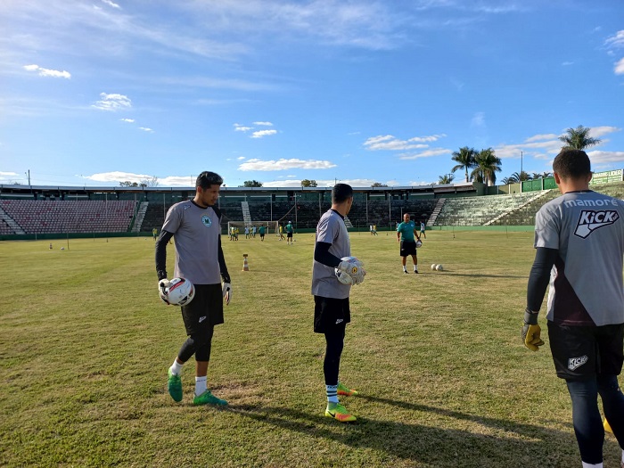 Atacante André Henrique e meia Nathan são apresentados oficialmente pelo  Tricolor