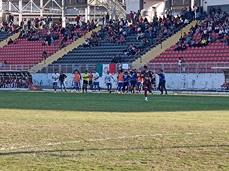 Betim Futebol vence o Boa Esporte Clube por 2 a 0 na Arena Vera Cruz